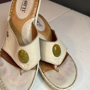 Bone leather Born thongs with free Arizona turquoise applied wedge heel